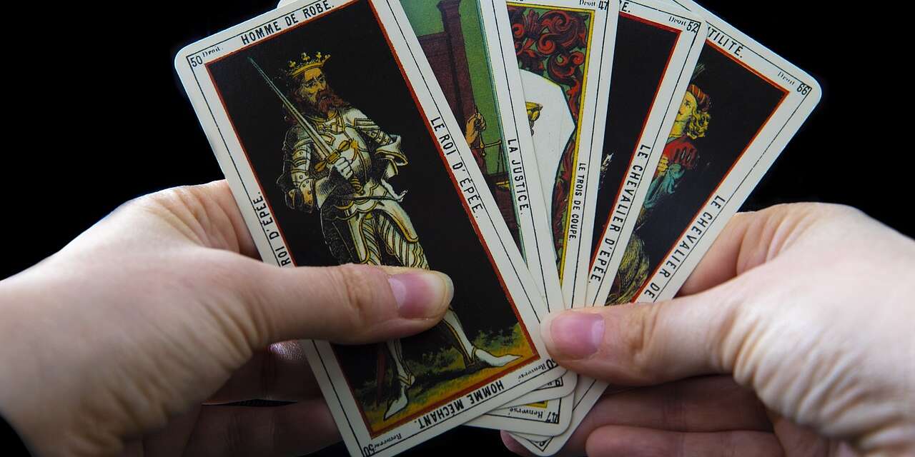 A Tarot kártya lapjai: az udvari kártyák